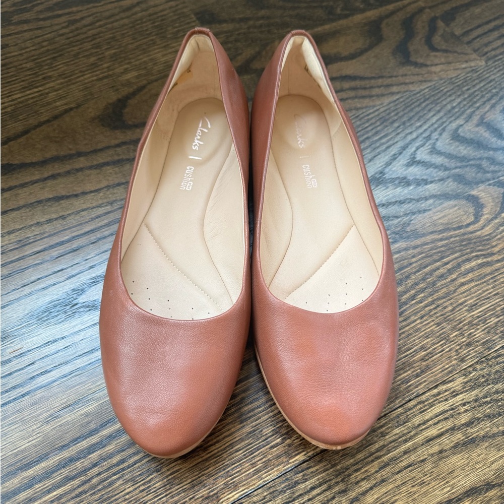 Clarks Tan Leather Flats Timeless Elegance